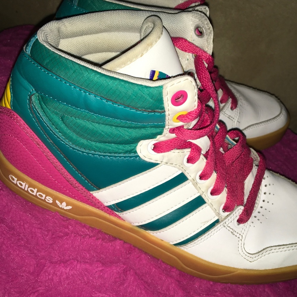Adidas - Picture 3 of 3